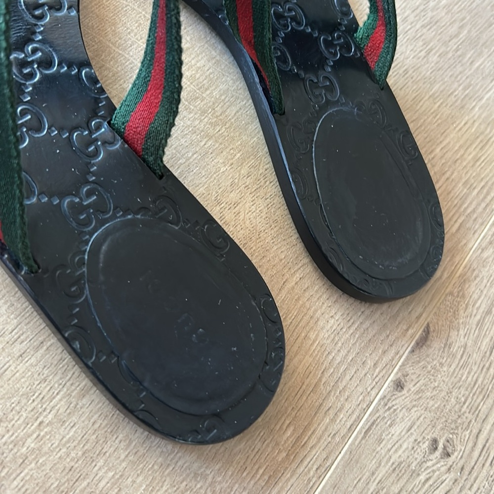 Gucci Interlocking GG Thong Black Leather Flat Flip Flop Thong Sandal IT 39.5 - Picture 3 of 12